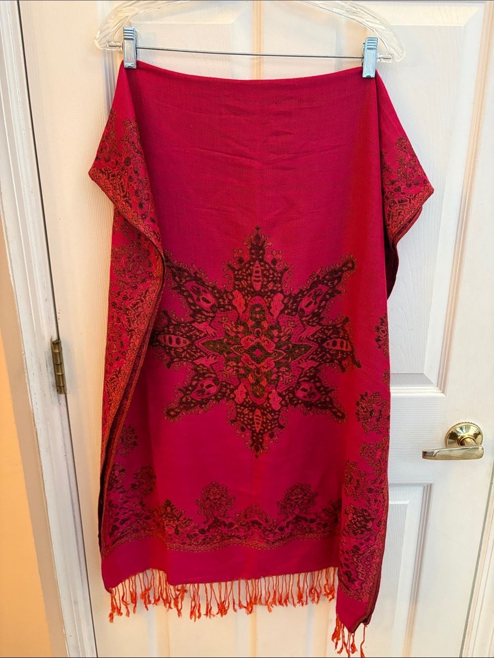 Pashmina shawl scarf Fuchsia with Medallion Design 100 percent pashmina